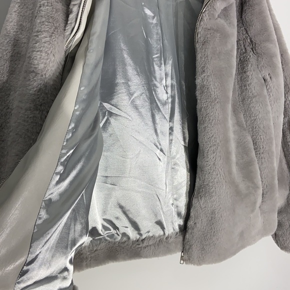 NWOT Forever 21 Faux Fur Coat w/ Hood - Picture 5 of 11